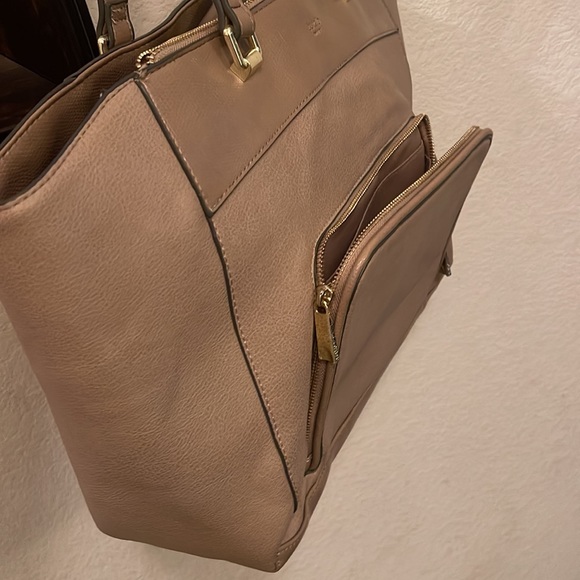 Tutilo please check all picture of condition - Picture 17 of 17